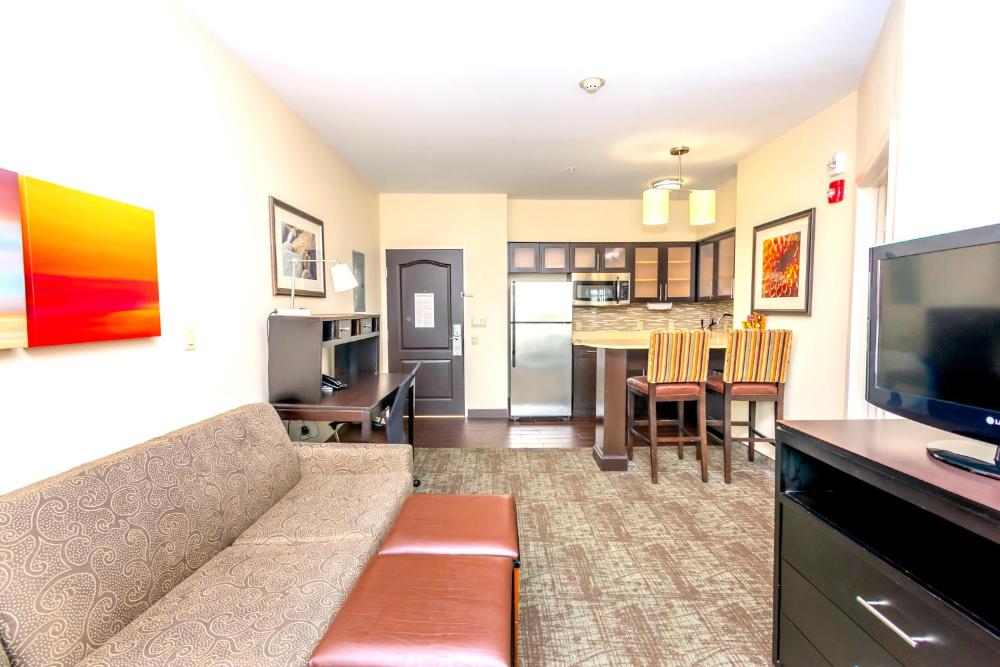 Staybridge Suites Houston - IAH Airport by IHG